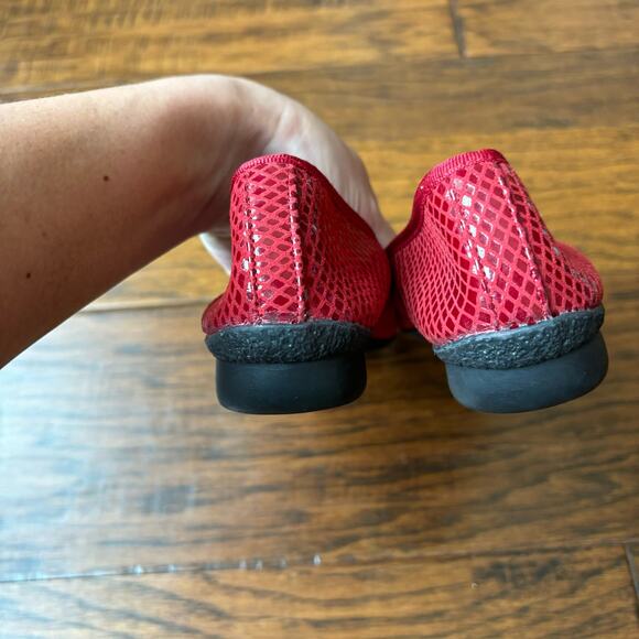 EUC Paul Meyer Attitudes Red Square Toe Ballet Flats Bow Sz 6.5B - Picture 4 of 5